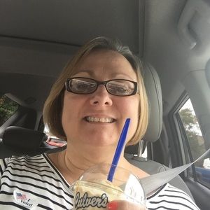 Meet your Posher, Ronda